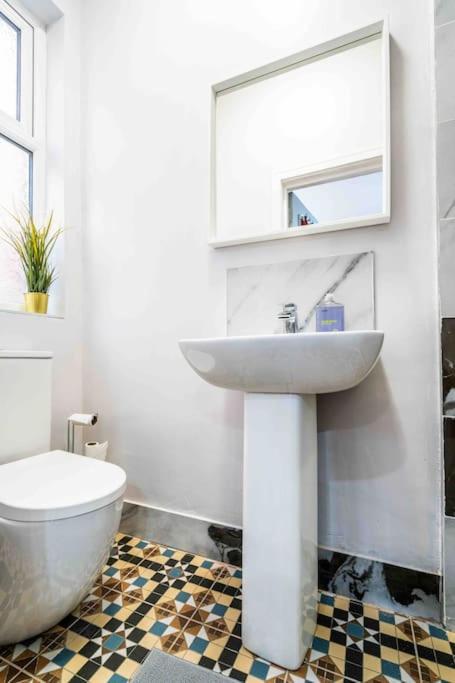 Beautiful Flat With Free Parking Apartamento Birmingham Exterior foto